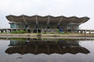 Bandara Kertajati: Infrastruktur Megah yang Masih Sepi Penumpang